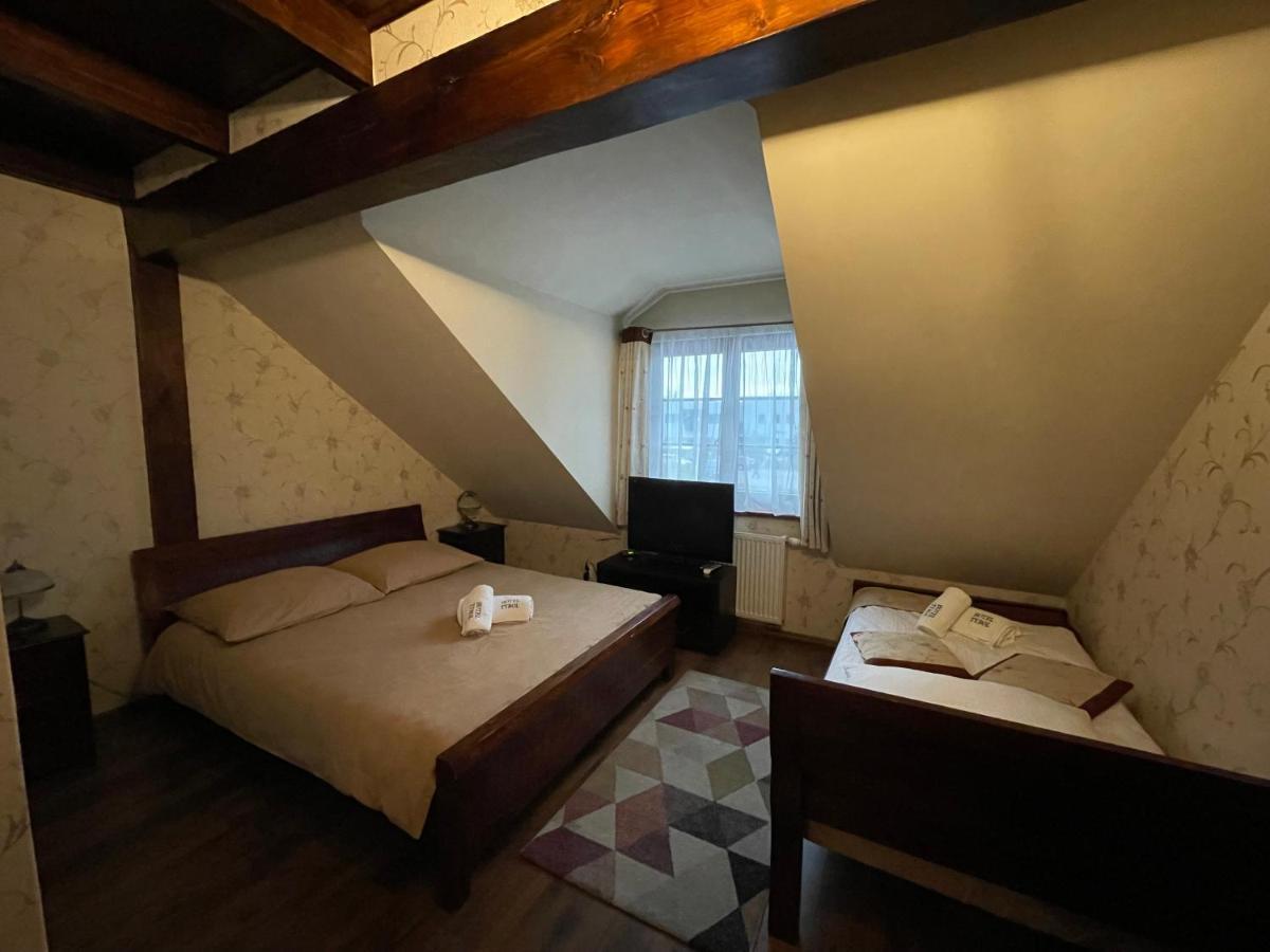 Hotel Tyrol I Restauracja Zycie Gruzji Osielsko Экстерьер фото